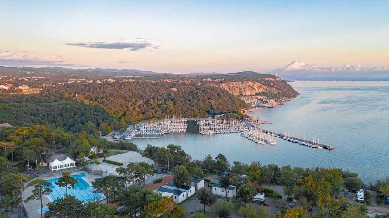 Camping Village Mare Pineta Sistiana Exteriör bild