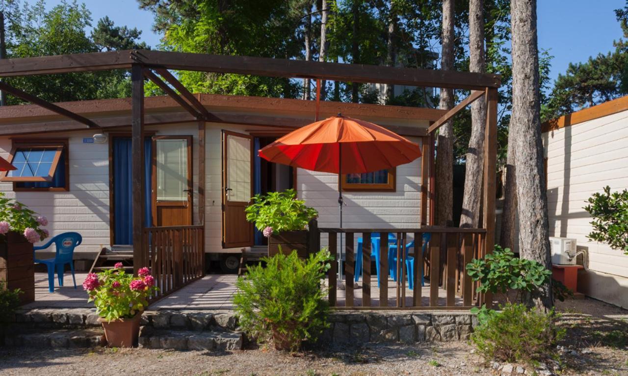 Camping Village Mare Pineta Sistiana Rum bild